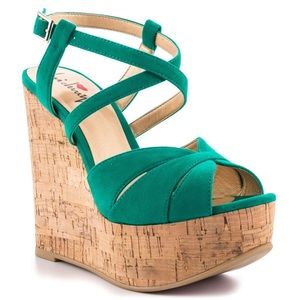 Cross strap platform wedges